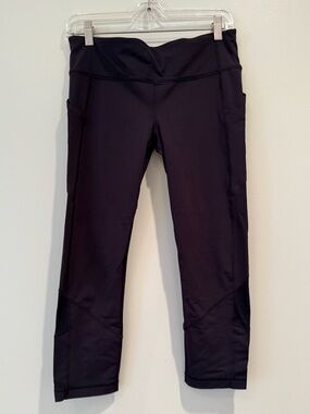 Lululemon print black crop legging pockets  8